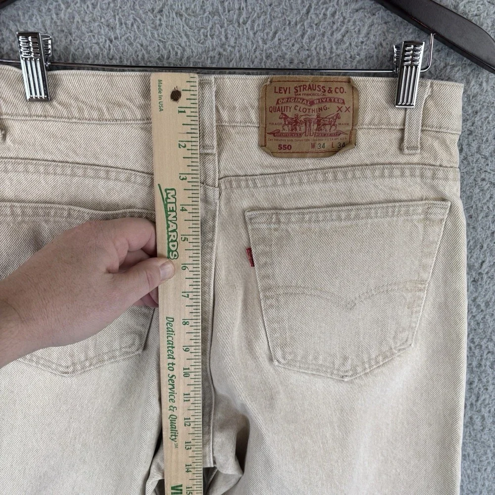 Vintage Levis 550 Jeans Mens 33x34 Beige Denim Relax Tapered Made USA 90s 1992